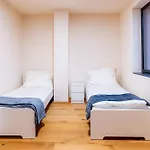 Rose Close To Vienna & Airport Daire