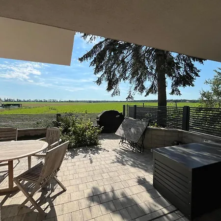 Rose Close To Vienna & Airport *