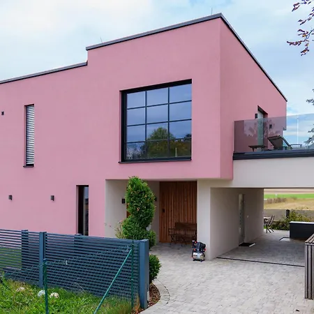 Rose Close To Vienna & Airport Daire Maria Ellend