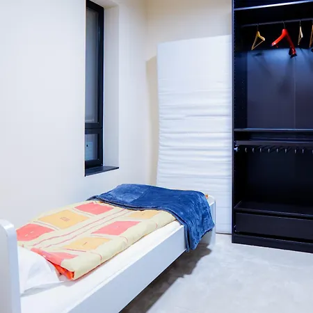 Rose Close To Vienna & Airport *