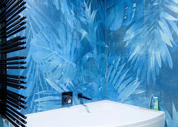 Rose Close To Vienna & Airport